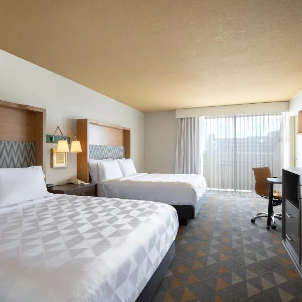 Holiday Inn Denver East, an IHG Hotel、コマース・シティのホテル