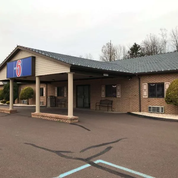 Motel 6-Bloomsburg, PA โรงแรมในเบอร์วิค