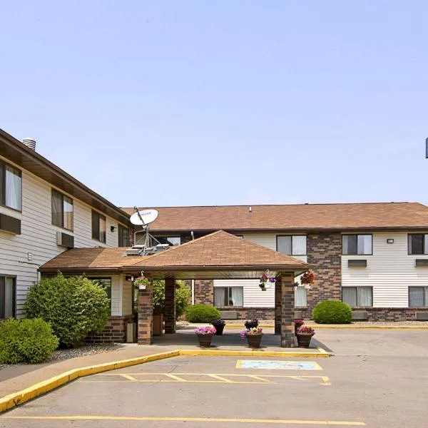 Days Inn & Suites by Wyndham Davenport East, hotel di Davenport