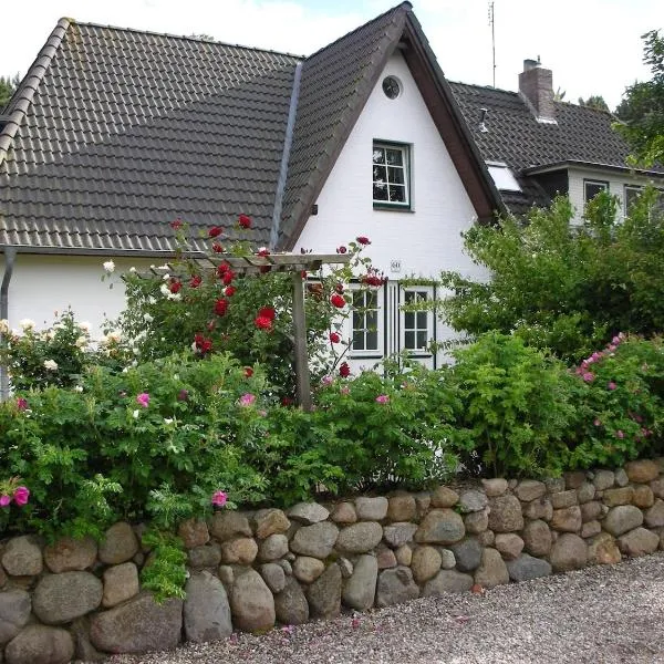 Ferienwohnungen Outzen, hotel in Nebel