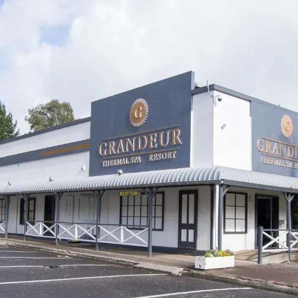 Grandeur Thermal Spa Resort、タウポのホテル
