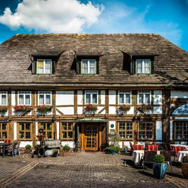 Hotel Hellers Krug, hotel em Holzminden