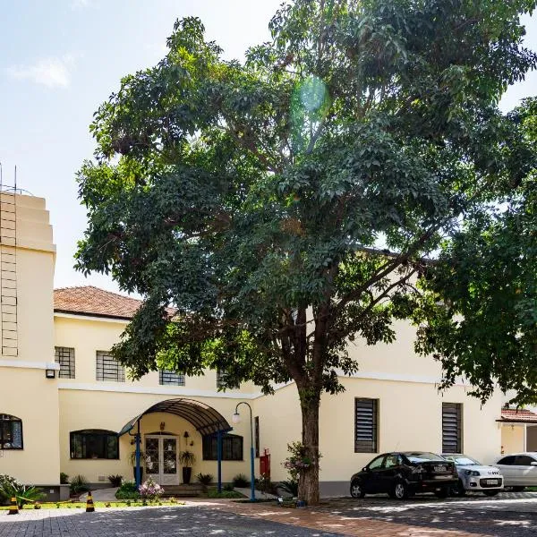 Eventos & Hospedagem Sagrada Família, hotel in São Paulo