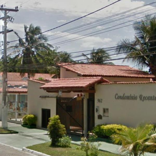 Pero Casa Triplex em condominio