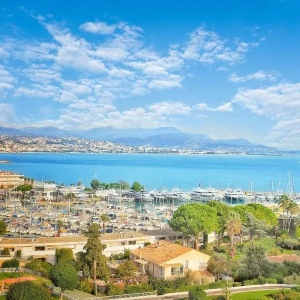 Vue Mer T2 Climatisé Marina Baie des Anges, étage 11, plages à 100 m, hotel di Villeneuve-Loubet