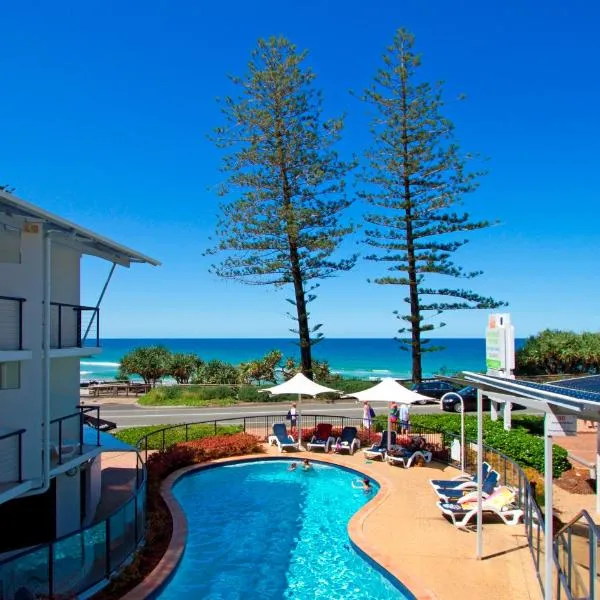 The Beach Retreat Coolum, hotel in Coolum Beach