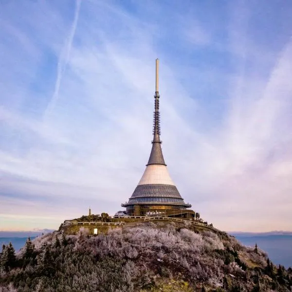 Hotel Ještěd, hotel v destinaci Liberec