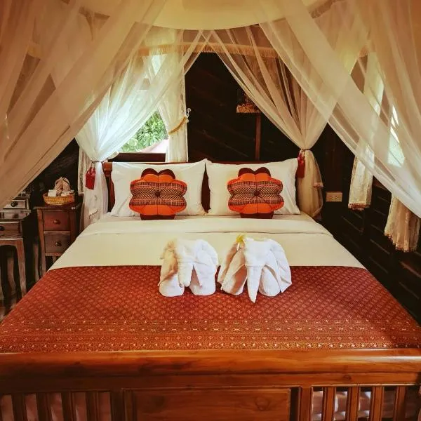 Baan Sithepaban Guesthouse、ピサヌロークのホテル