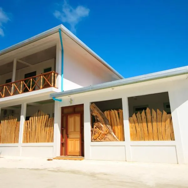 Shifa Lodge Maldives, hotel in Himandhoo 