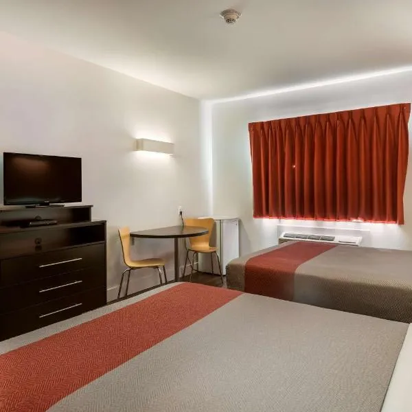 Motel 6-Moncton, NB, hotel in Moncton