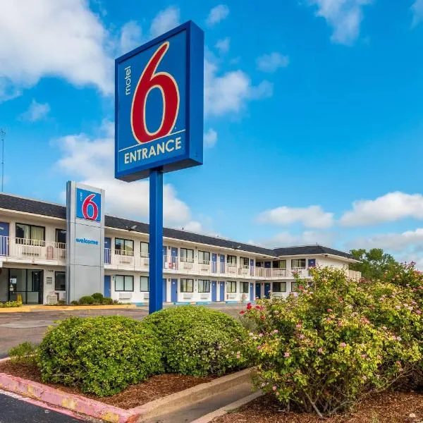 Motel 6-Bellmead, TX - Waco, ξενοδοχείο σε Bellmead