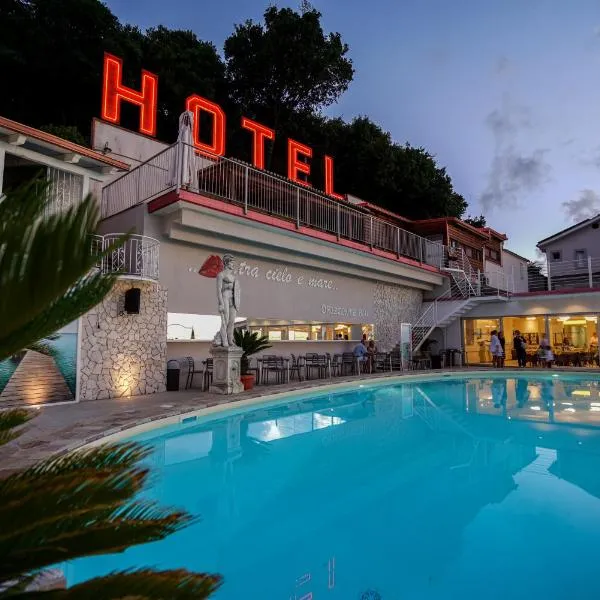 Hotel Orizzonte Blu, hotel en Tropea