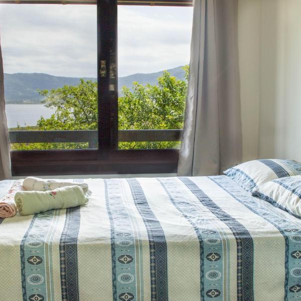 Casa com piscina e incrível vista para lagoa - Foto 2