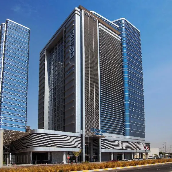 Centro Capital Centre By Rotana, hotel in Al Maqtaa