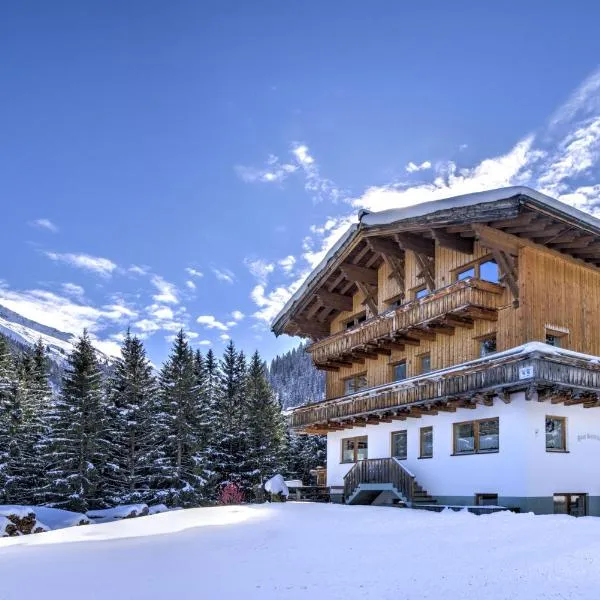 Pension Sattelkopf, hotel Sankt Anton am Arlbergben