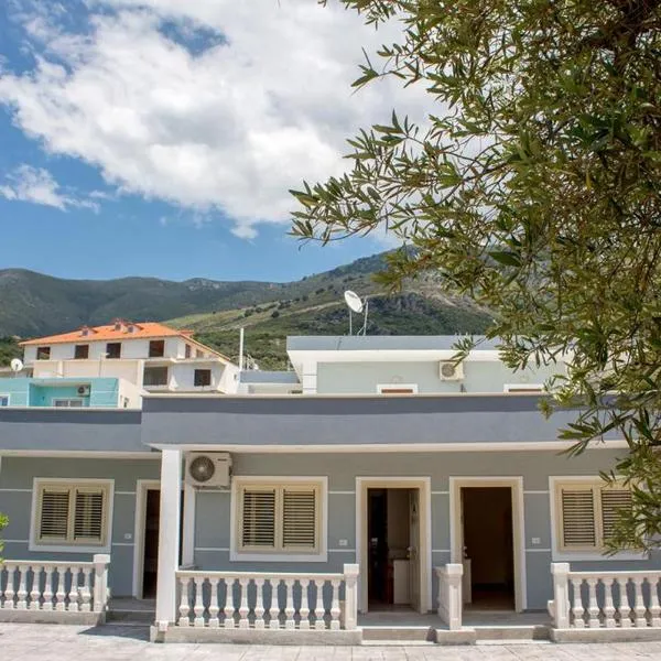 Aparthotel Fitimi, hotel v destinaci Borsh