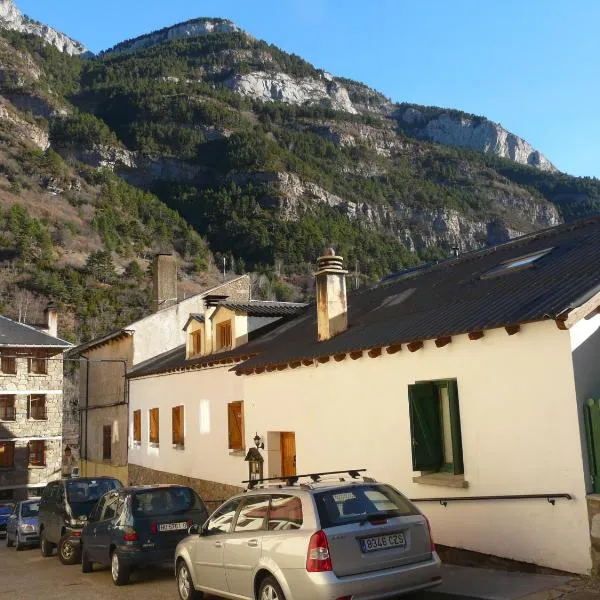 La Cabaña, hotel v destinaci Canfranc