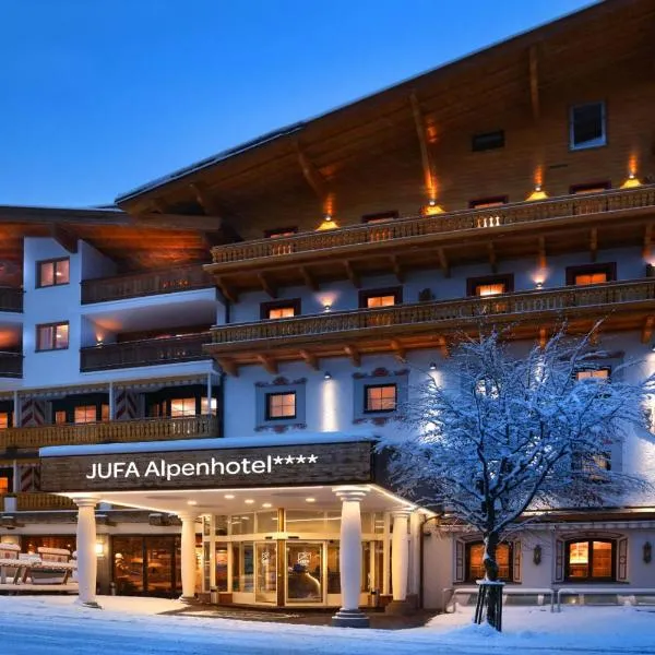 JUFA Alpenhotel Saalbach، فندق في سالباخ هينترغليم