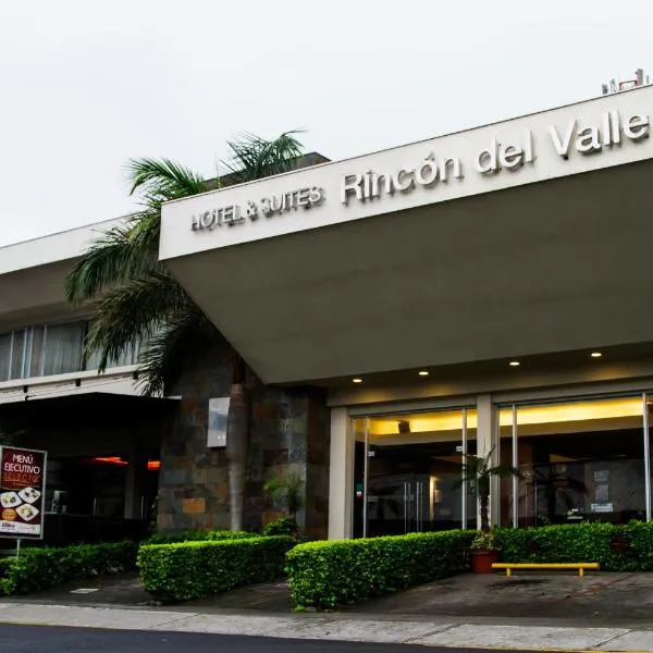 Rincon del Valle Hotel & Suites, hotel in Sabanilla