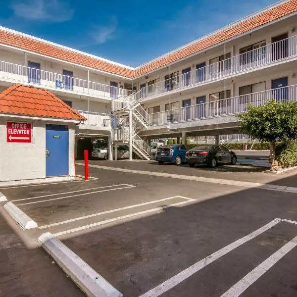 Motel 6 Monterey Park, hotel in Monterey Park
