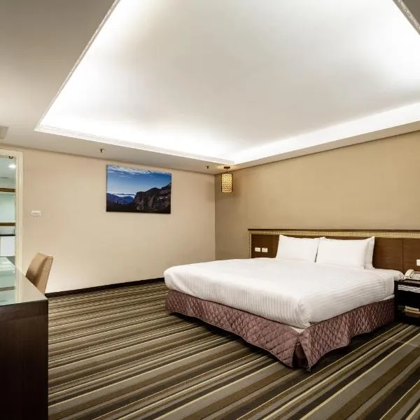 Yoyo Hotel, hotel in Chiayi City