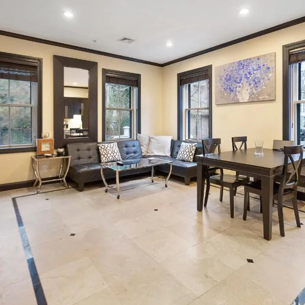 Ultra lux apartment steps from Brown and RISD, hotel in Providence