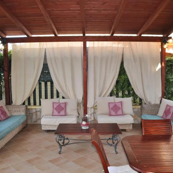 Villa Eva Luxury Villasimius, hotel in Villasimius