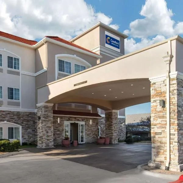 Comfort Inn & Suites Cedar Hill Duncanville, hotel v destinaci Cedar Hill