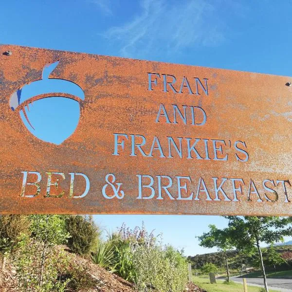 Fran and Frankie's Bed & Breakfast, hotel a Queensberry