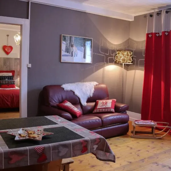 Au Coeur du Lapidaire, hotel v destinaci Septmoncel
