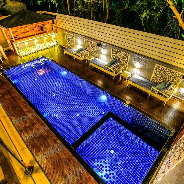 FabHotel Casa Kiara With Pool Side Bar, Calangute، فندق في كالانغيُت