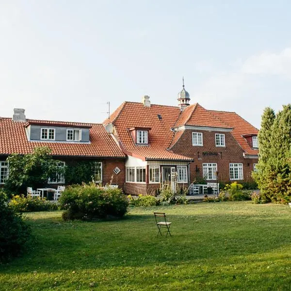 Langebjerg Pension & Spisested, hotel v destinaci Allinge