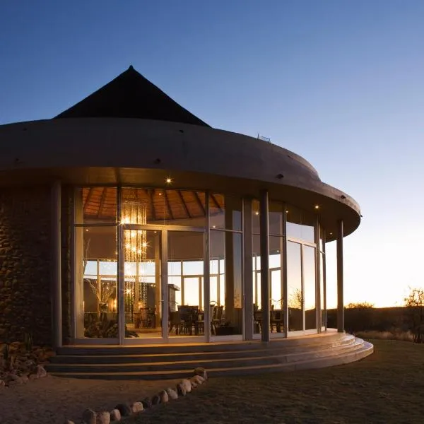 Naankuse Lodge: Windhoek şehrinde bir otel