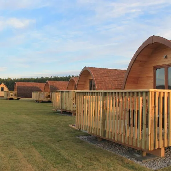 Evelix Pods Dornoch, hotel in Dornoch