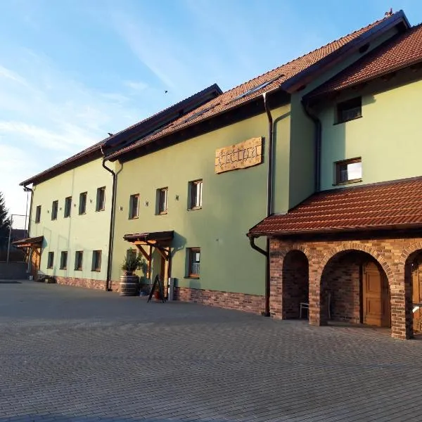 Čičina Tvrdonice penzion, restaurace, vinný sklep, hôtel à Moravský Žižkov