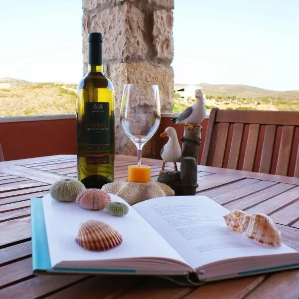Casette del Maestrale e dello Scirocco, hotell i SantʼAntìoco