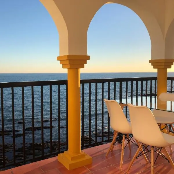BALCON DEL MAR 2 APARTAMENT ON THE BEACH FRONT, khách sạn ở Mijas Costa