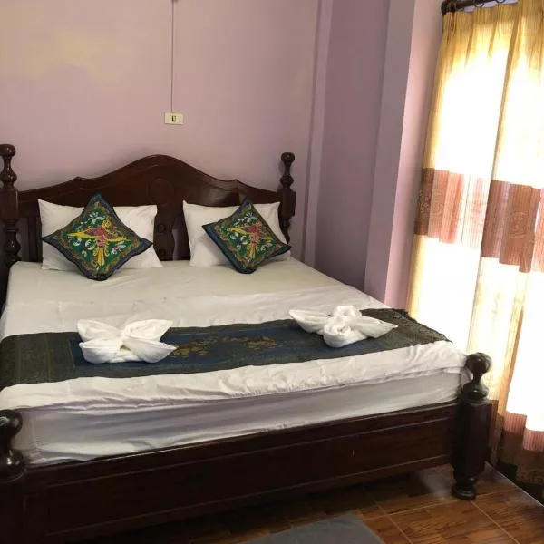 Soutjai Guesthouse & Restaurant, hotel in Vang Vieng