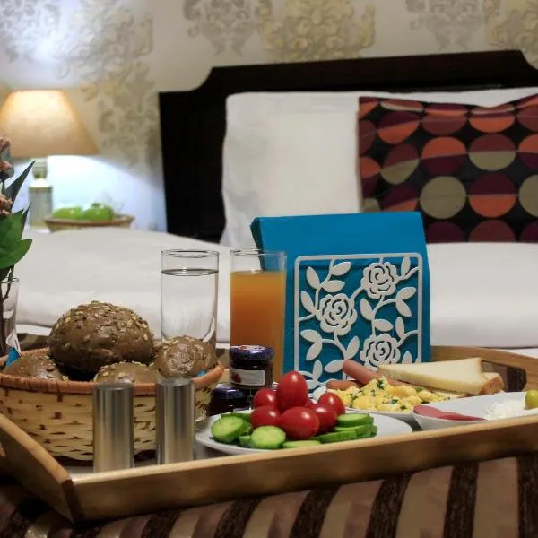 Al-Aqsa Palace Hotel فندق قصر الاقصى: Rujm al Miḑmār şehrinde bir otel