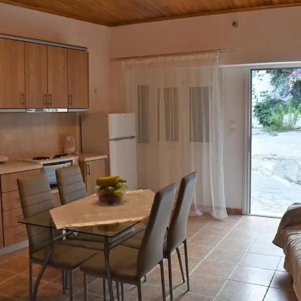 GIANNOYLAS HOYSE{PIGADI], hotel in Ágios Matthaíos
