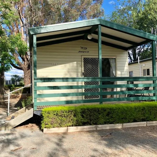 Tatura Cabin & Caravan Park, hotelli kohteessa Kyabram