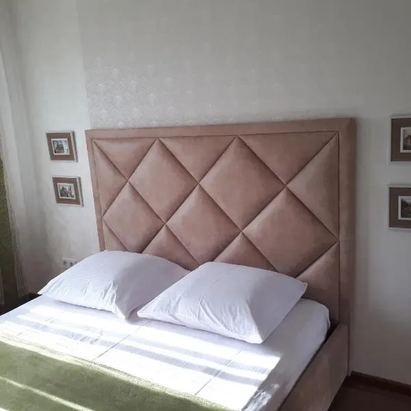 Nebesnoyi Sotni, hotel in Zhytomyr