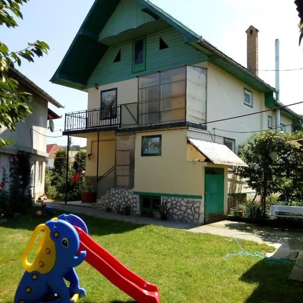 2Rivers, hotel v destinaci Săsciori