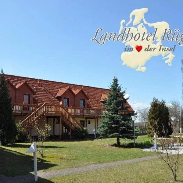 Landhotel Rügen، فندق في Glowitz