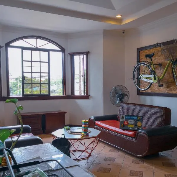 Spinning Cat Hostel, hotel di Tagbilaran City