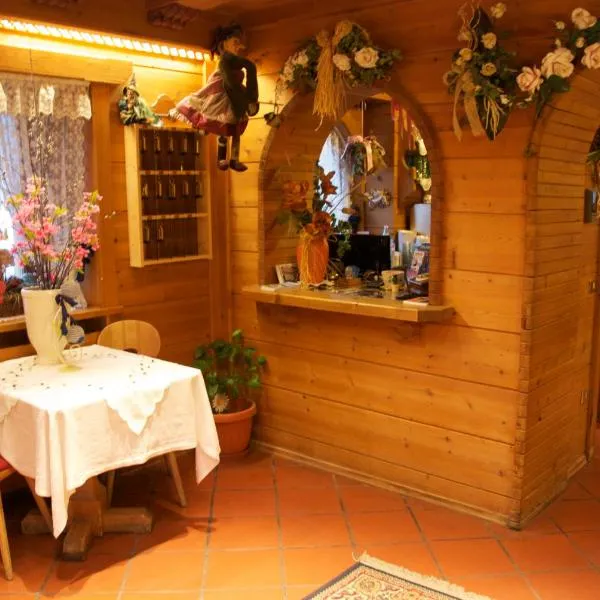 Albergo Genziana, Hotel in St. Vigil