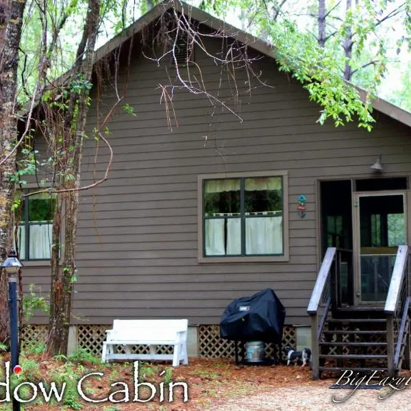 The Meadow Cabin โรงแรมในIsabel