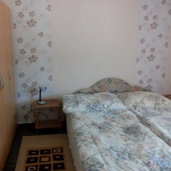 Ráday Apartman, hotel u gradu Hajdusoboslo