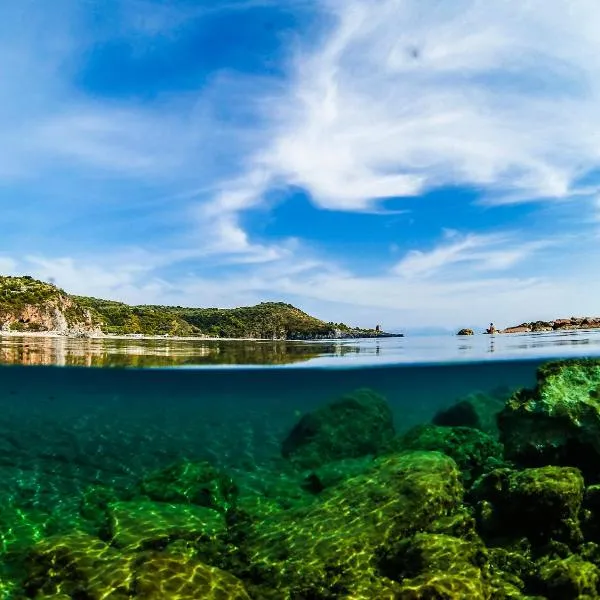 Cala Blanca Villaggio Alberghiero, hotel v destinaci Marina di Camerota