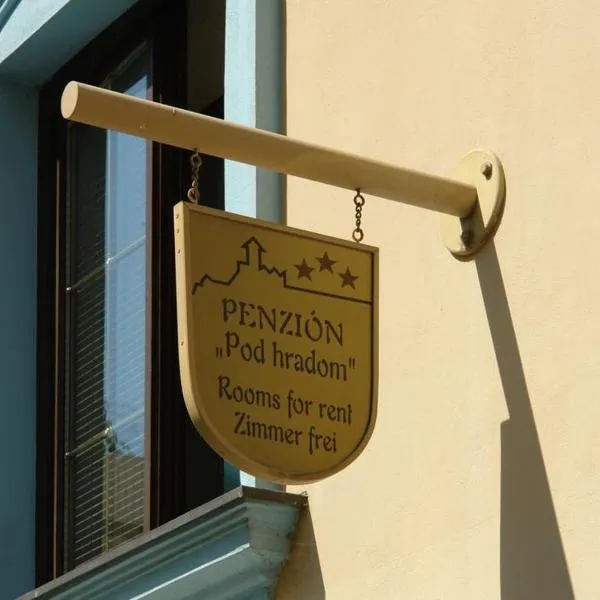 Penzión Pod Hradom, hotel di Trenčín